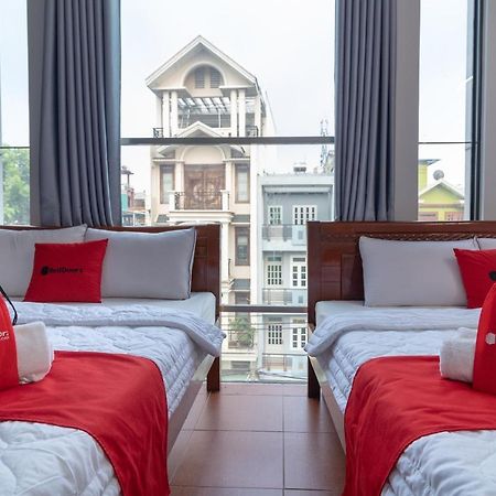 Reddoorz Near Tan Huong Market Ho Chi Minh-staden Exteriör bild